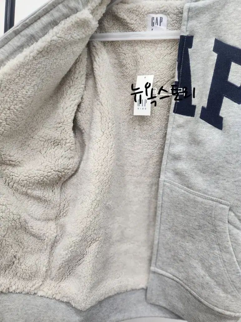 ギャップ キッズ シープスキン ファー ジップアップ M