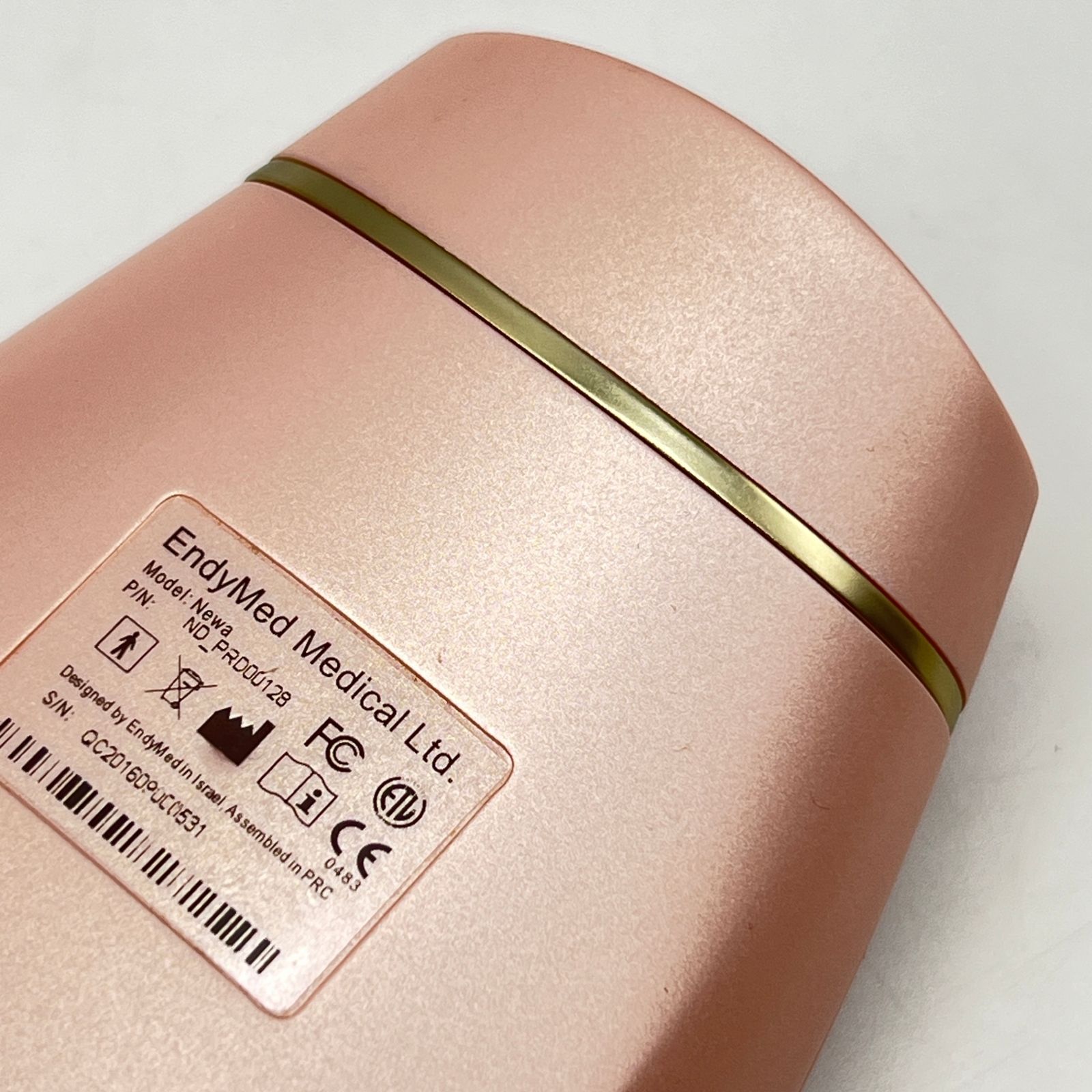 NEWA LIFT 美顔器 ローズゴールド　ニューワリフト　ピンク NEWA LIFT 美顔器 ローズゴールド ニューワリフト ピンク ニューワ
