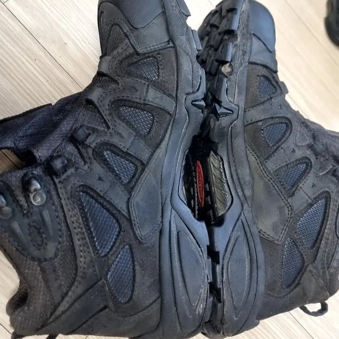 トレクスタ ブラック