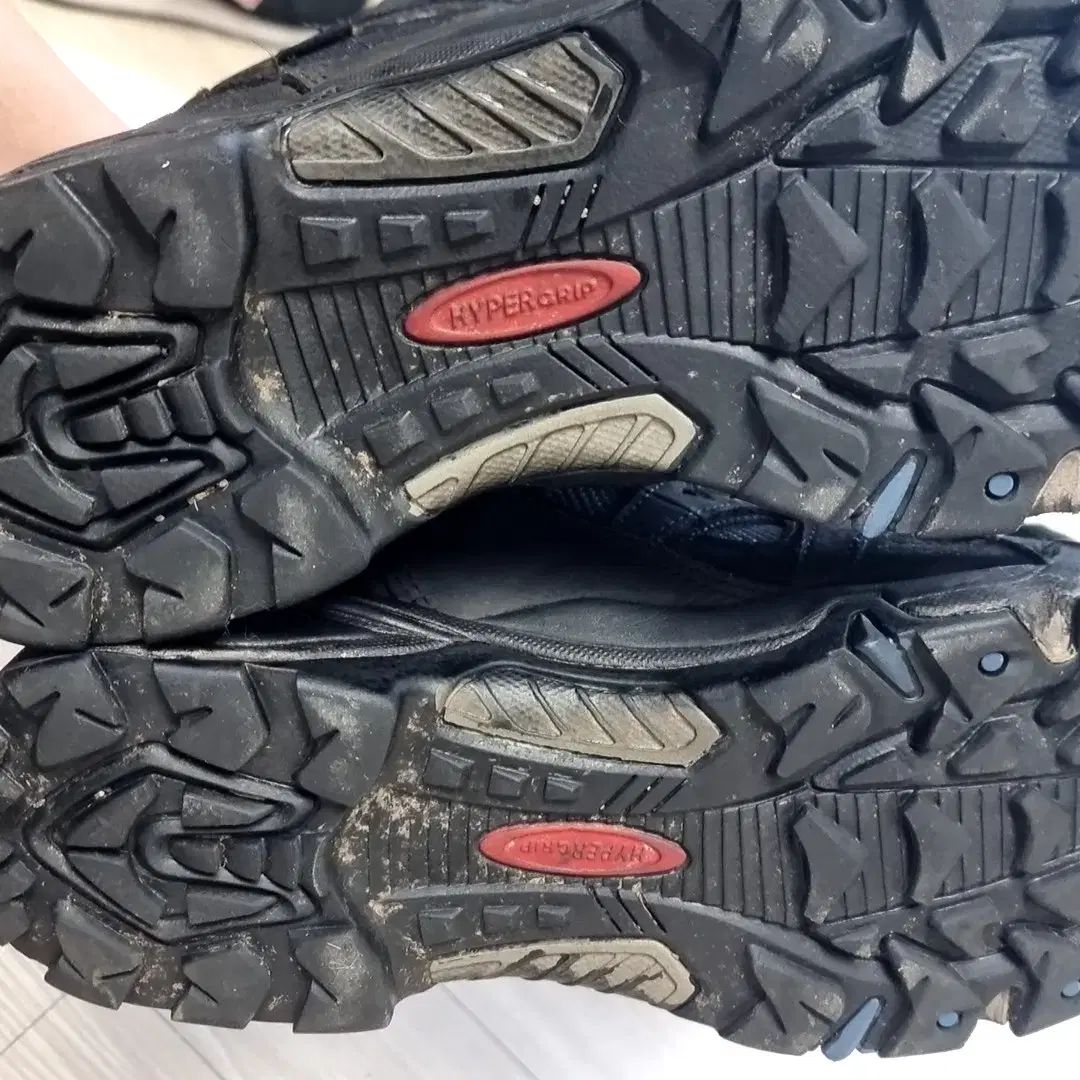 トレクスタ ブラック 登山靴 トレッキングシューズ 275 OLIVEOS_COM_TR