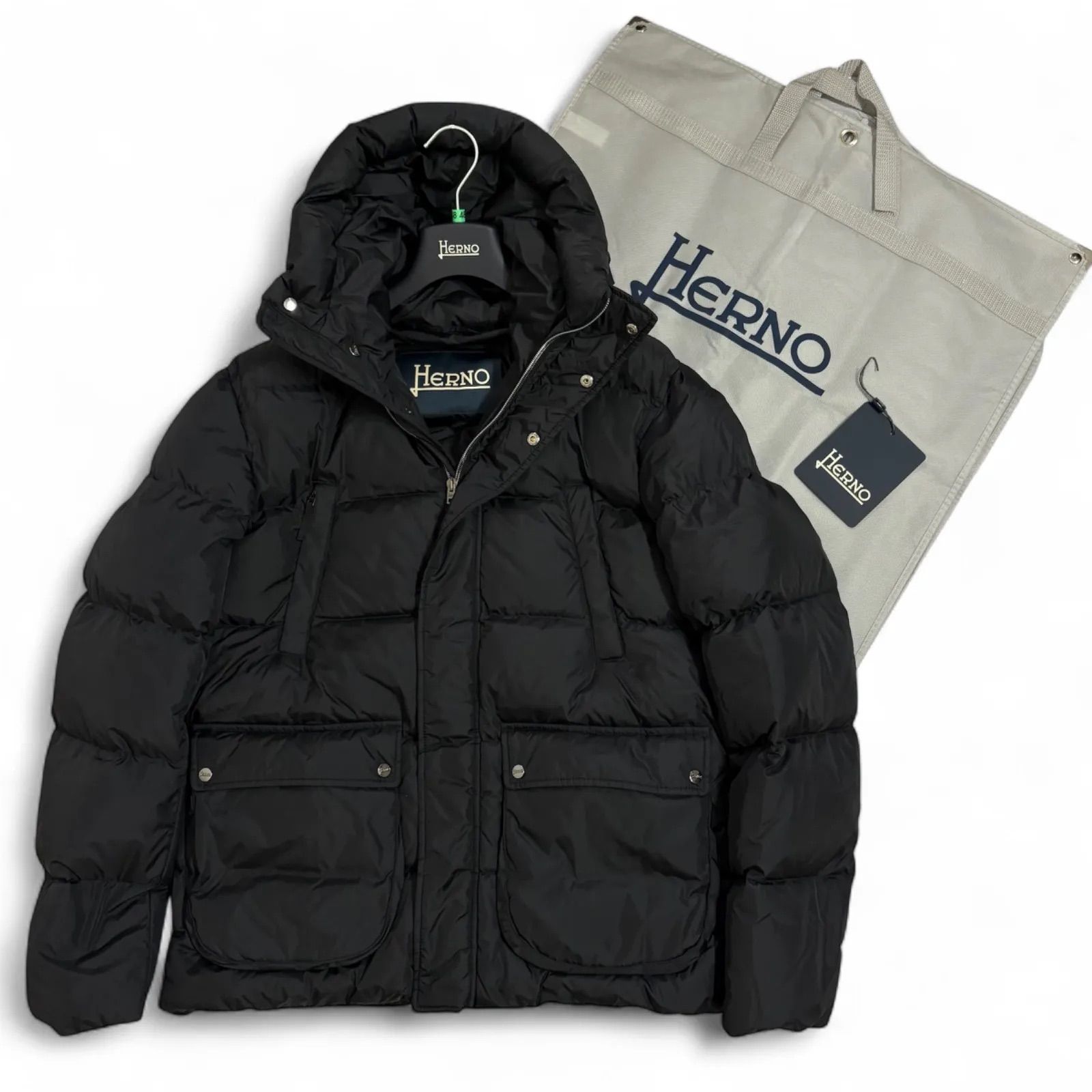 新品同様 HERNO ヘルノ 24AW ウォーターレペレントナイロン 新品同様 HERNO ヘルノ 24AW ウォーターレペレントナイロン