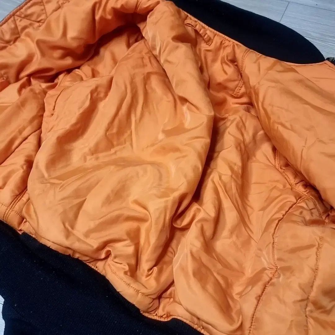 アルファインダストリーズ MA-1 ブラック MA-1ジャケット ラージ