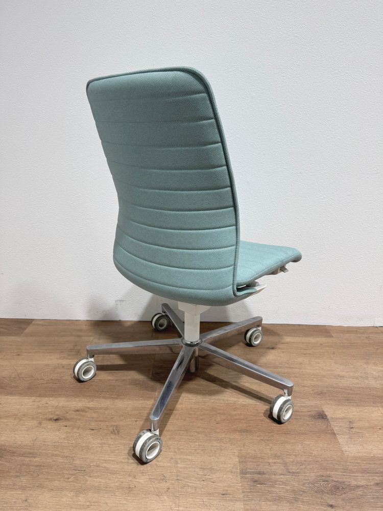 品 コクヨ ファブレ FABRE シリーズ ファブレチェア ブルー