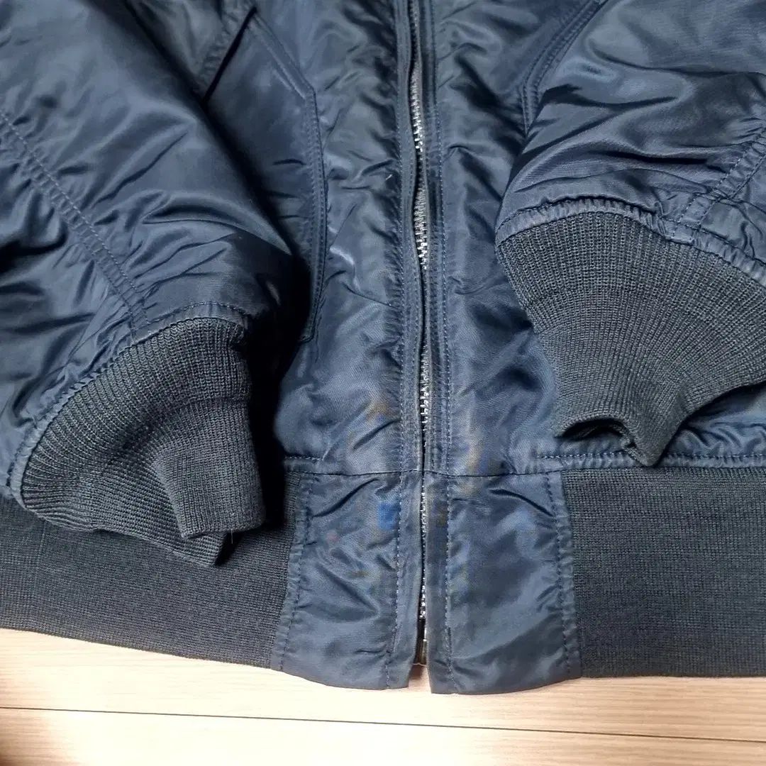 アルファインダストリーズ cwu45p ブルゾン パイロットジャンパー ネイビー large