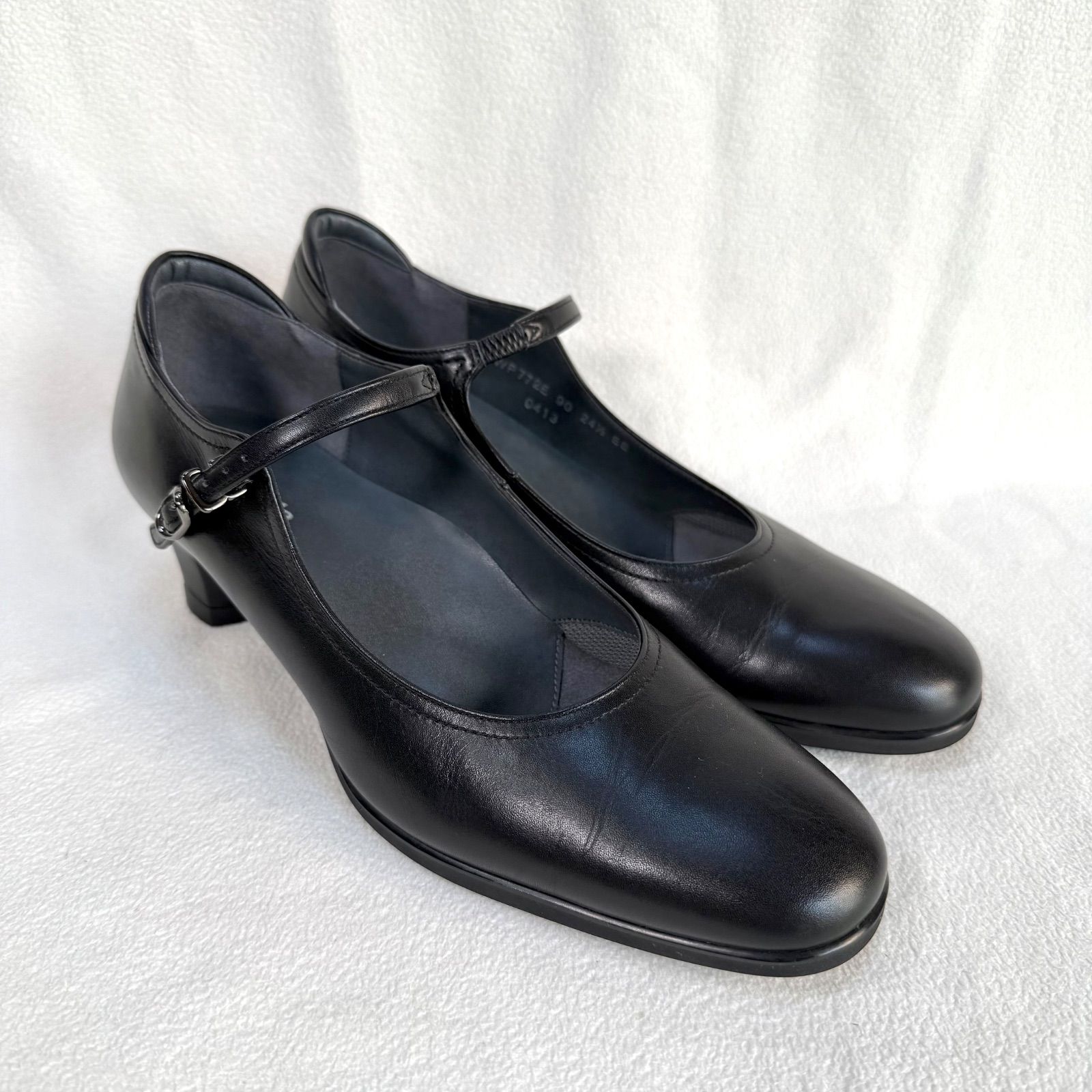 極美品✨ペダラ ストラップ レザー ブラック パンプス 2E 4.5㎝ヒール