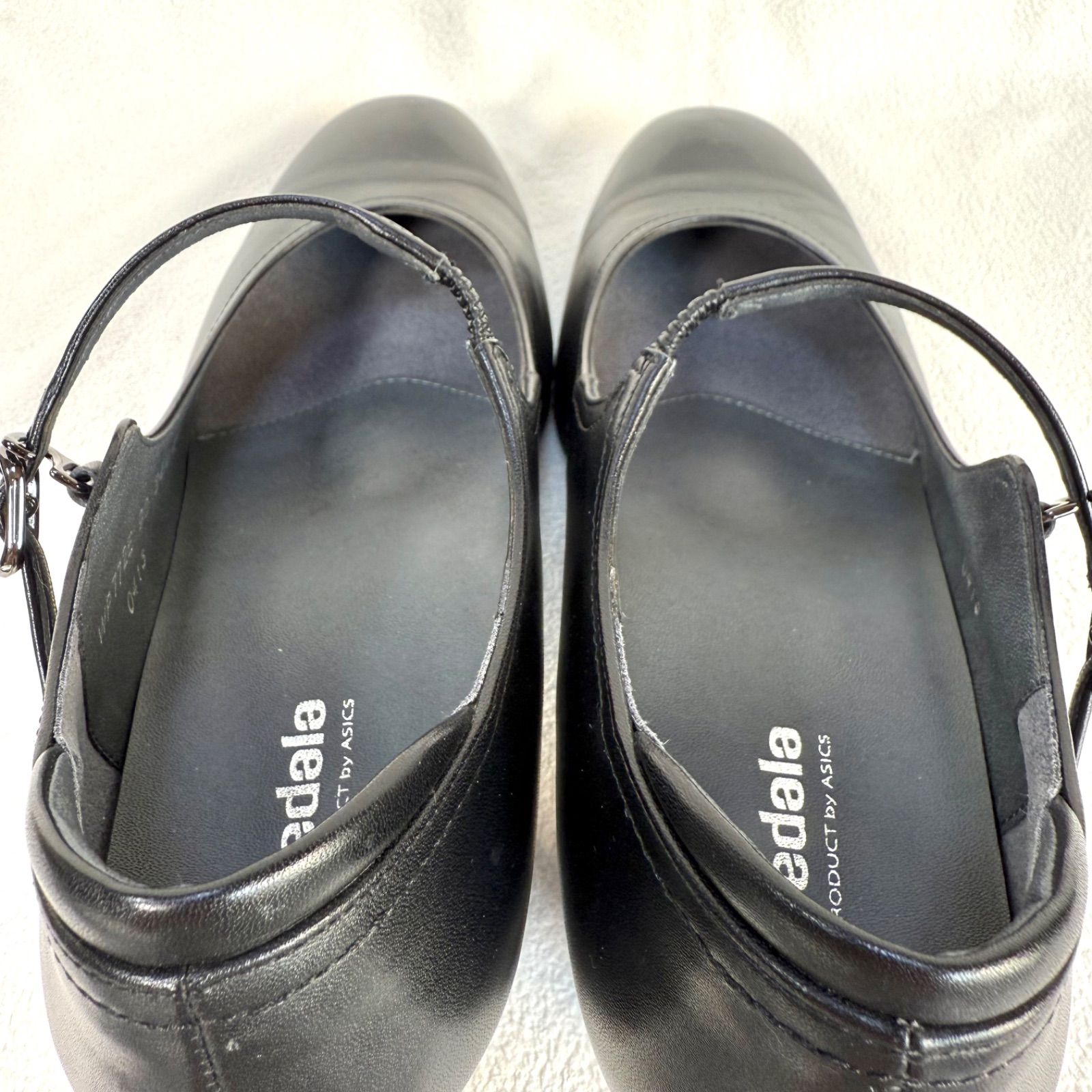 極美品✨ペダラ ストラップ レザー ブラック パンプス 2E 4.5㎝ヒール