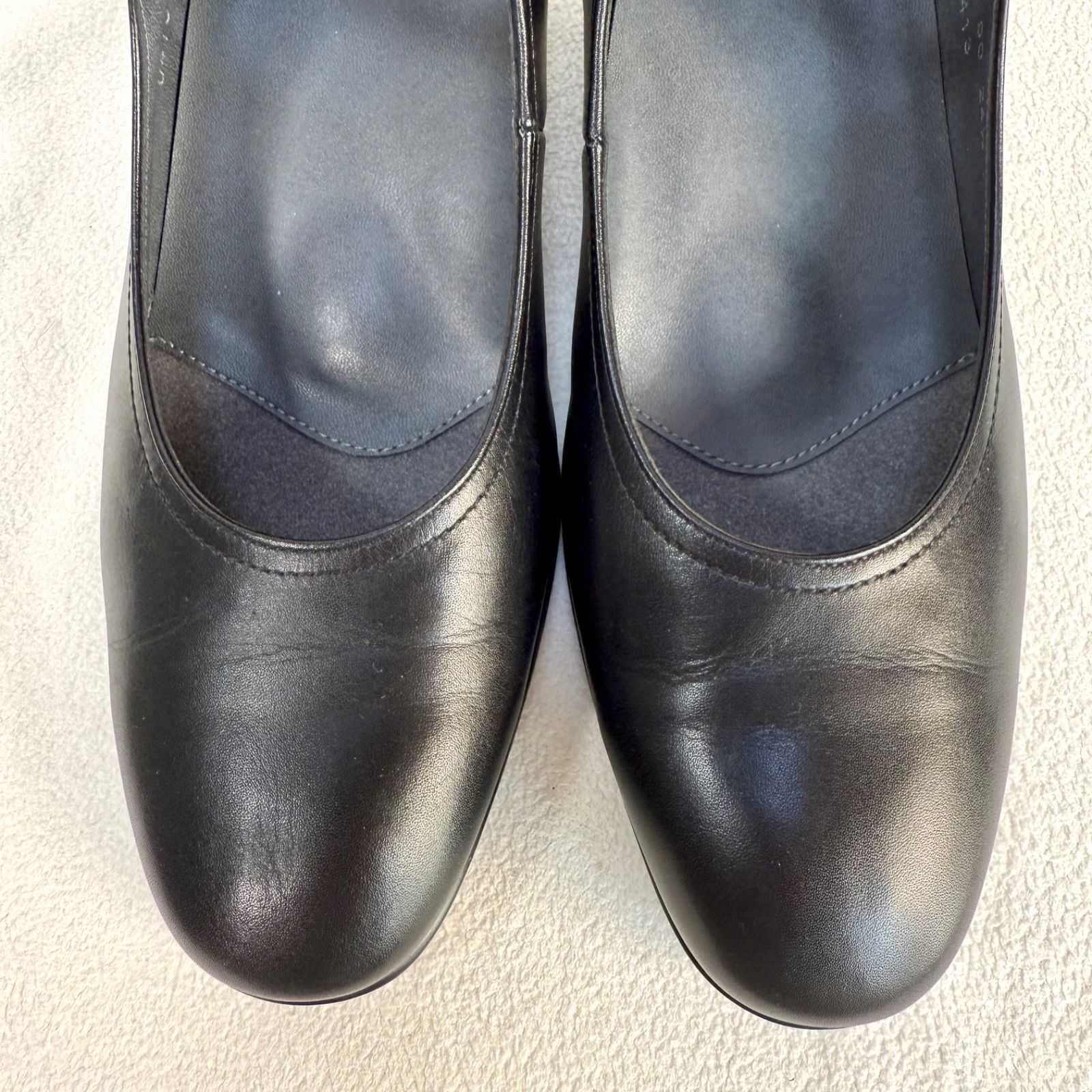 極美品✨ペダラ ストラップ レザー ブラック パンプス 2E 4.5㎝ヒール