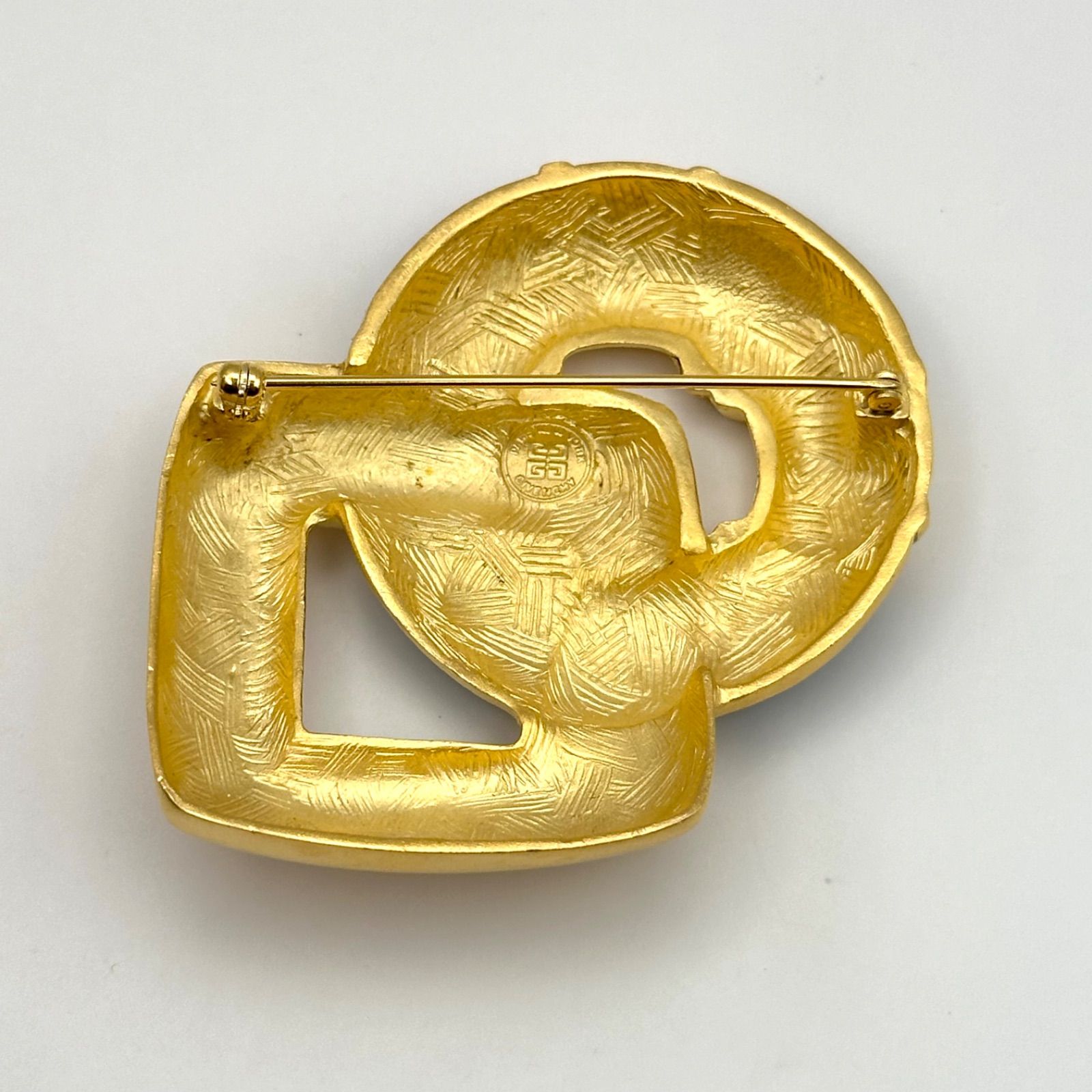 GIVENCHY ジバンシー ブローチ エナメル ブラック ゴールド FORTGASGNV_COM_BR