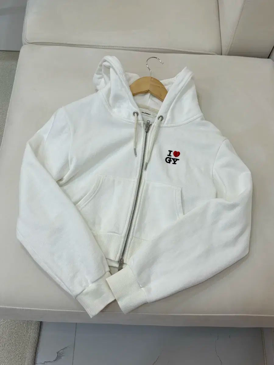 アイラブ グロウニー フードジップアップ