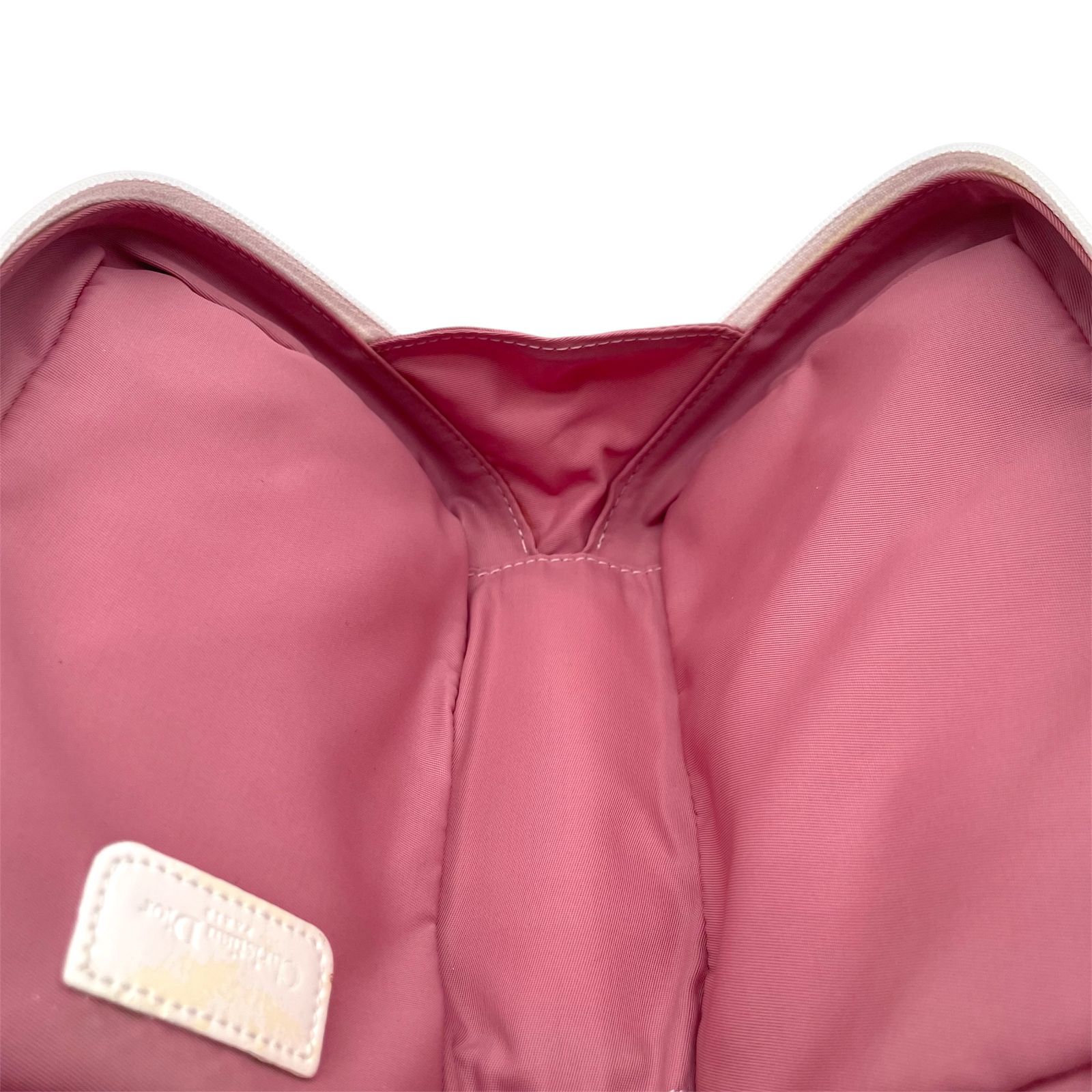 ピンク 化粧ポーチ