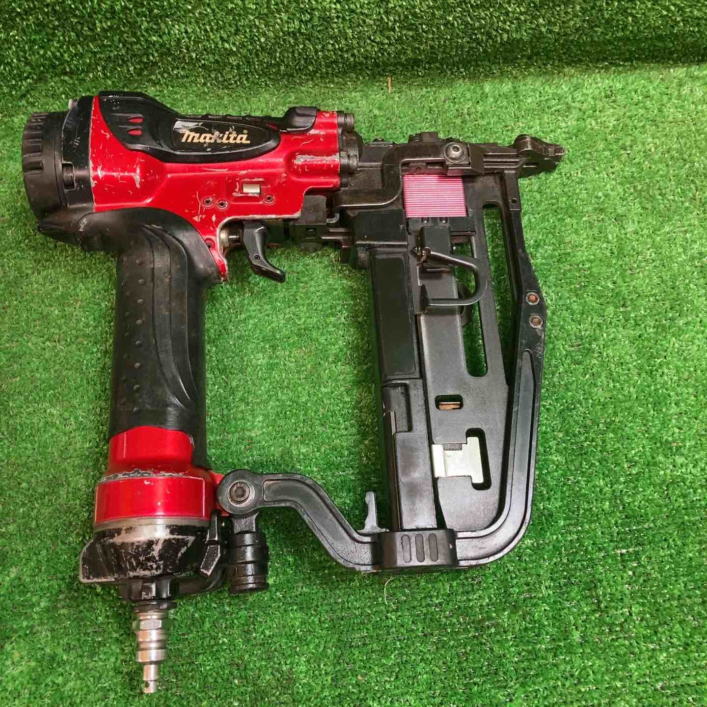 高圧フロアタッカ