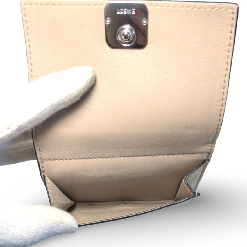LOEWEロエベ