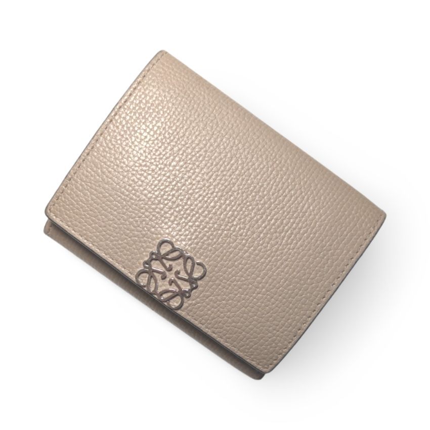 LOEWEロエベ アナグラム トリフォールドウォレット ベージュ