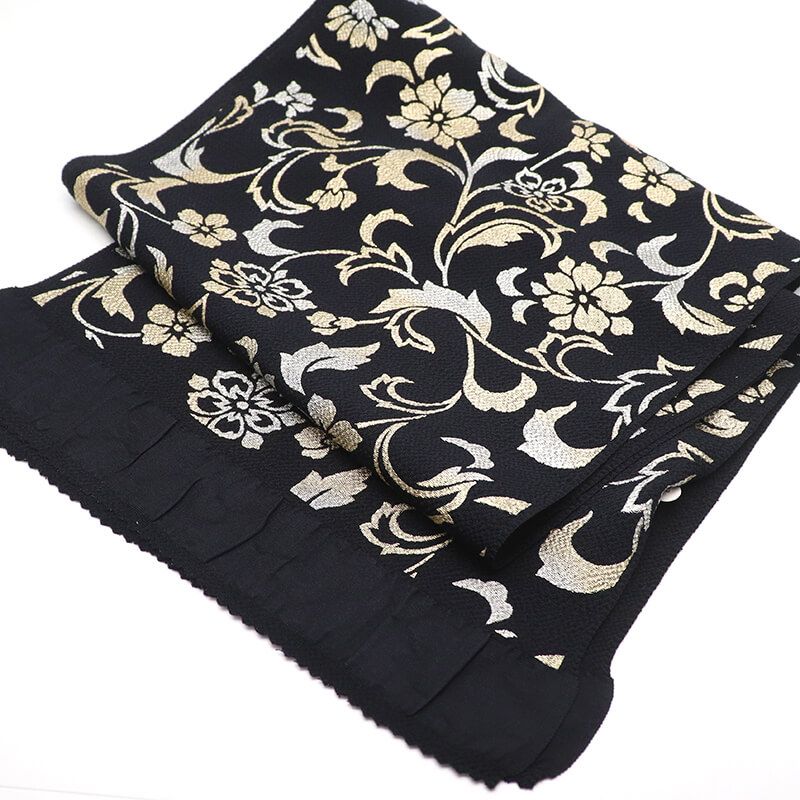 今すぐ一括検索！必見。 帯揚げ 振袖用 正絹 縮緬 成人式 晴れ着 黒 花唐草 煌びやか 長さ162cm 幅28cm 着付け小物 和装小物 振袖小物 送料無料 即日発送 人気の商品を続々入荷。