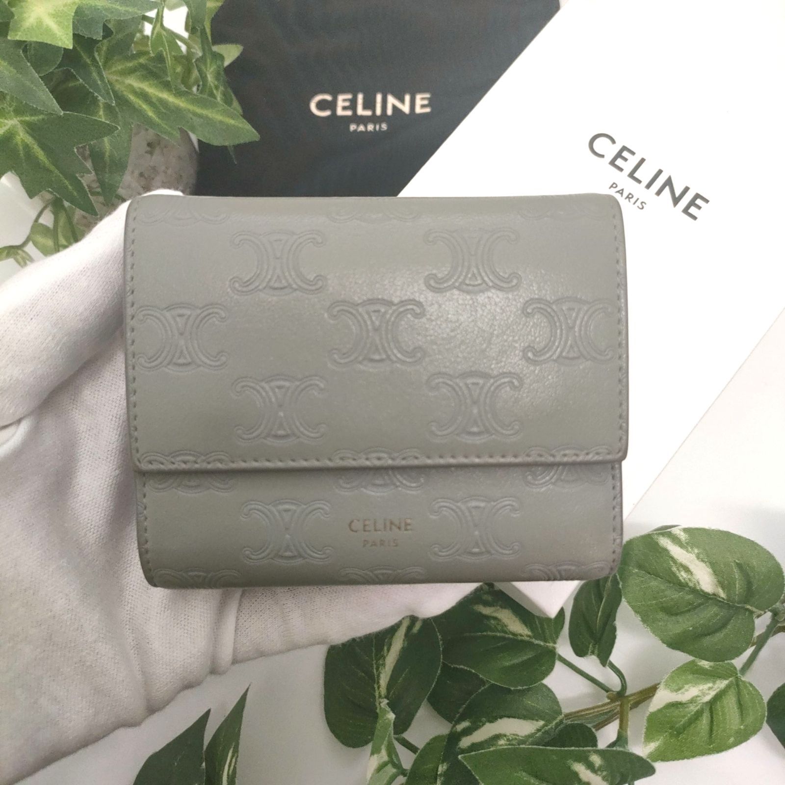 セリーヌ 三つ折り財布 スモールトリフォールドウォレット トリオンフ