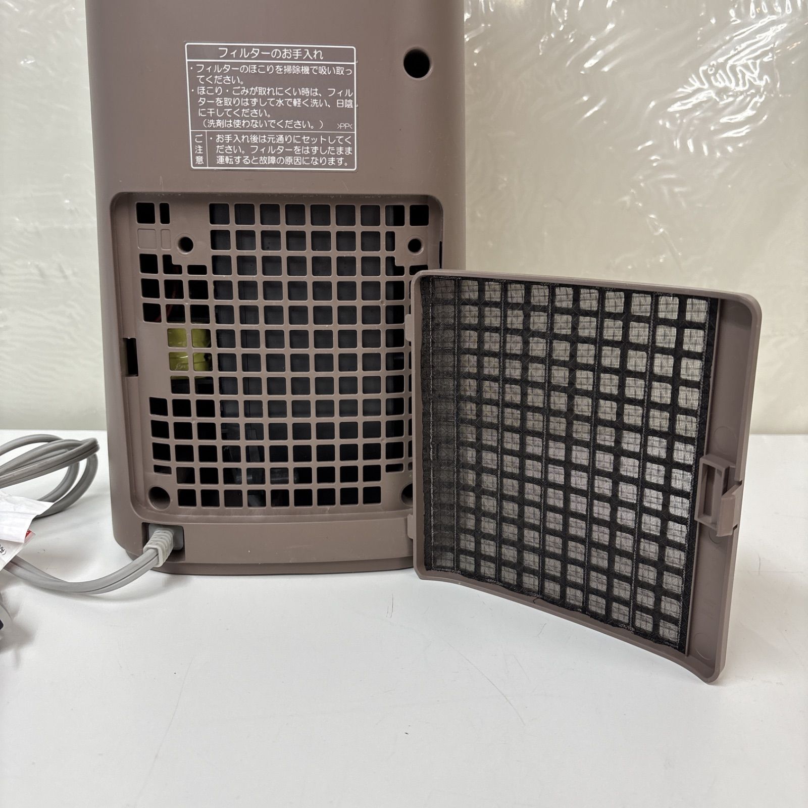 【SHARP 加湿セラミックファンヒーター HX-C120-A 2013年製】シャープ 動作確認済 掃除済　暖房機 I486    SHARP セラミックファンヒーター ⭐ 動作確認済