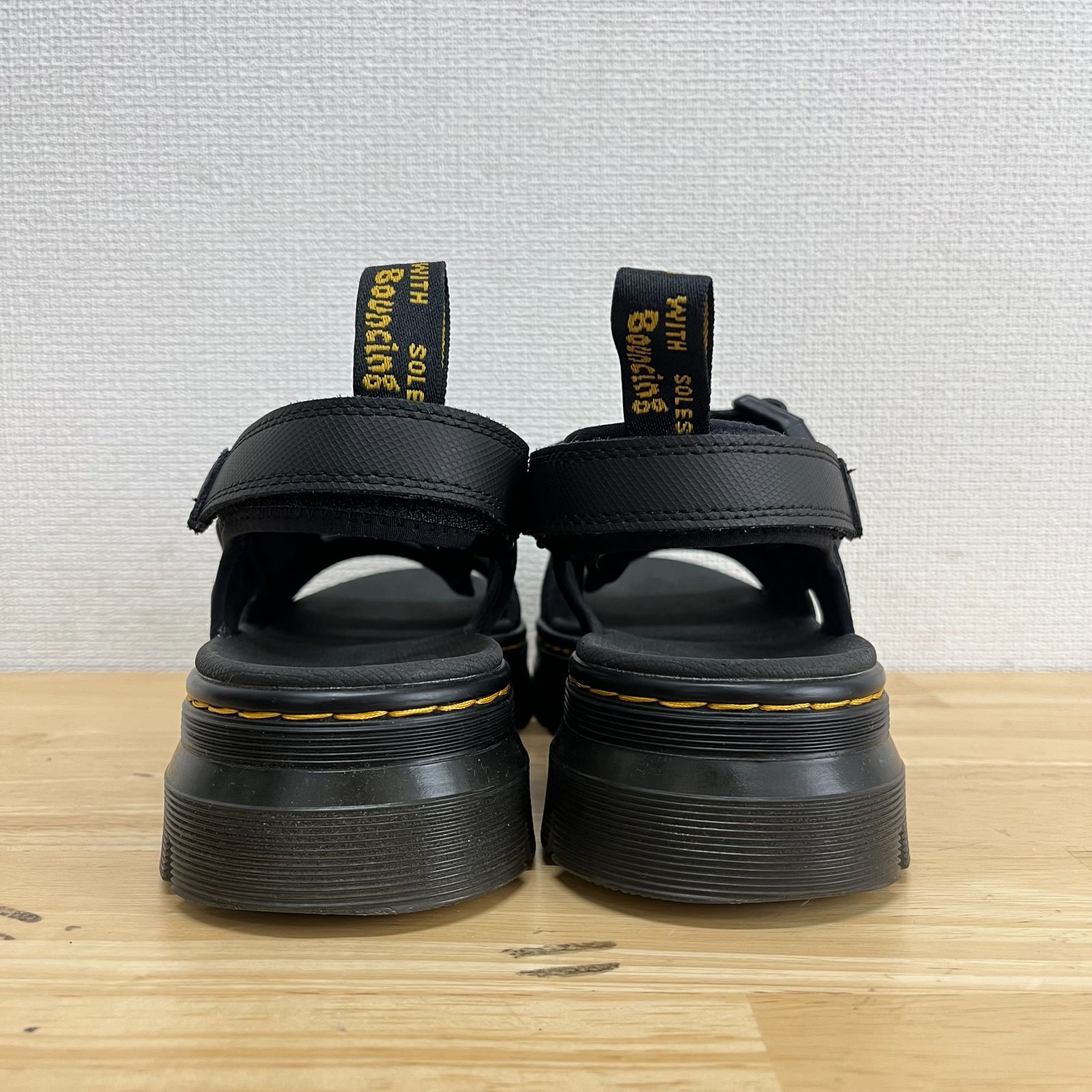 マルチストラップ サンダル