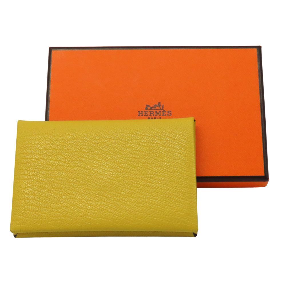HERMES エルメス カルヴィ BAA0112A カルヴィヴェルソ カードケース B刻印 黄色 イエロー系 内側ブルー系 名刺入れ コインケース シンプル メンズ レザー コンパクト A2504544 無料ギフトラッピング承ります