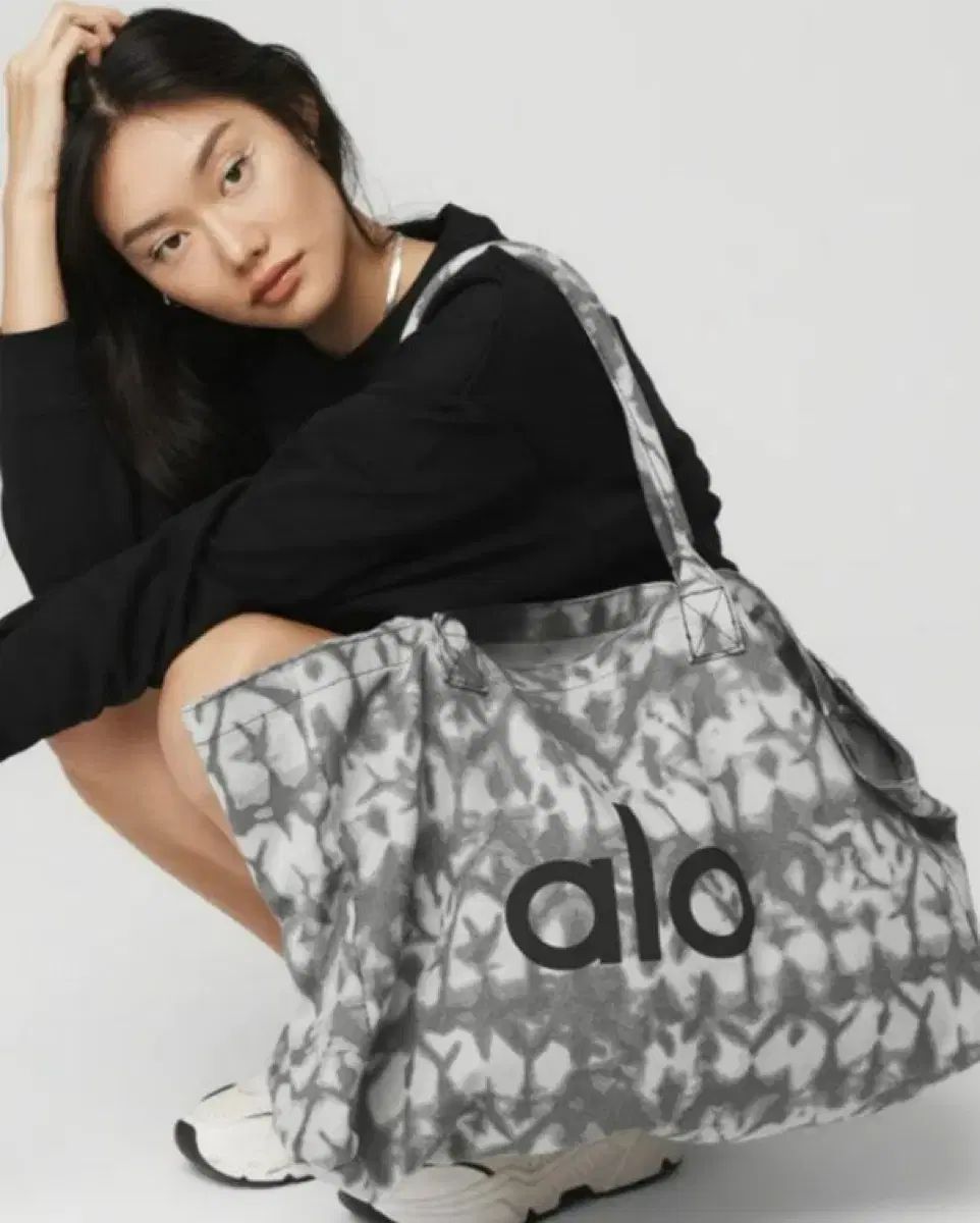 アロ ヨガ alo ショッパー トートバッグ