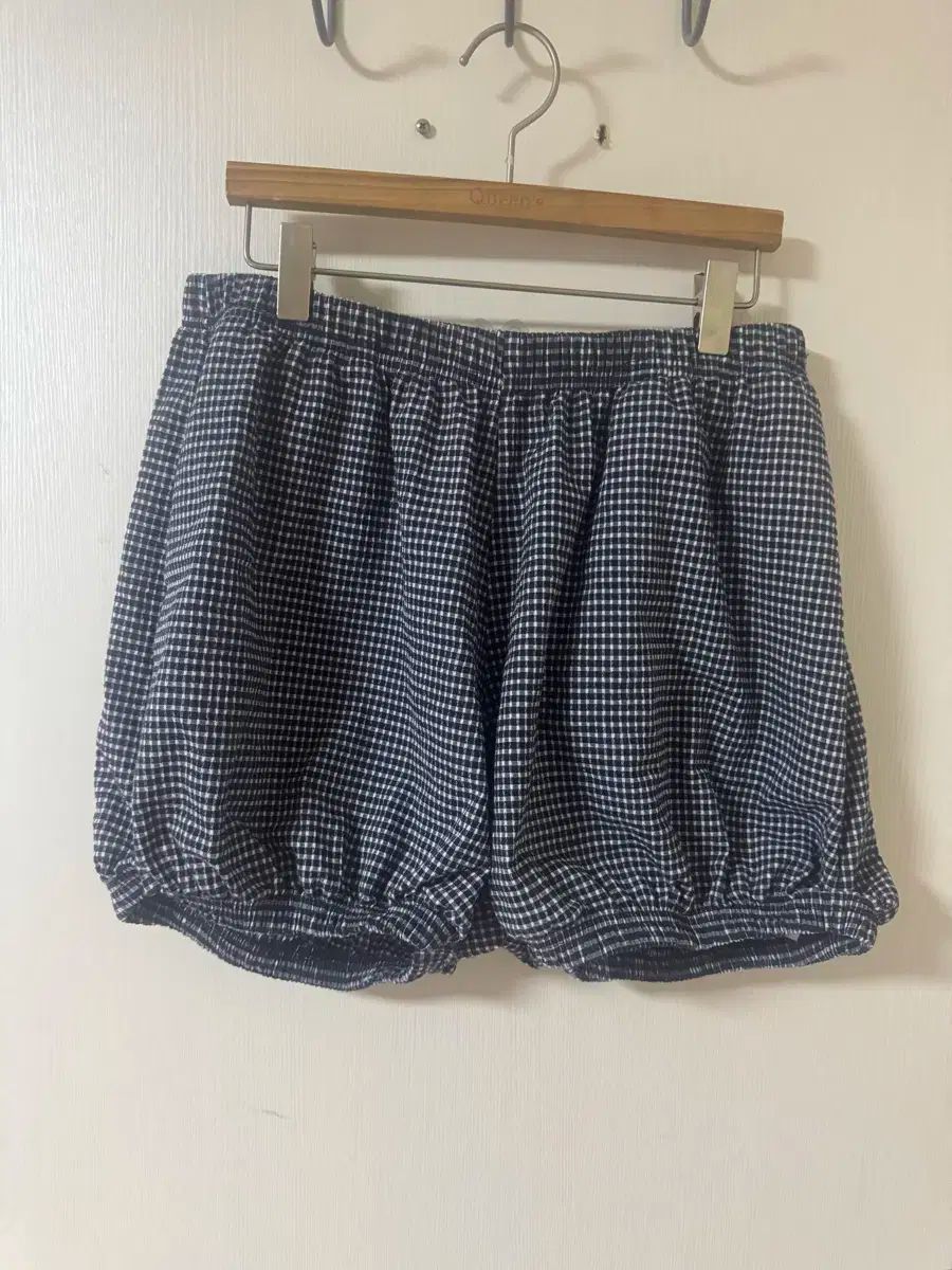 25 ss ラッキーシュエトゥ チェック柄 ハーフパンツ