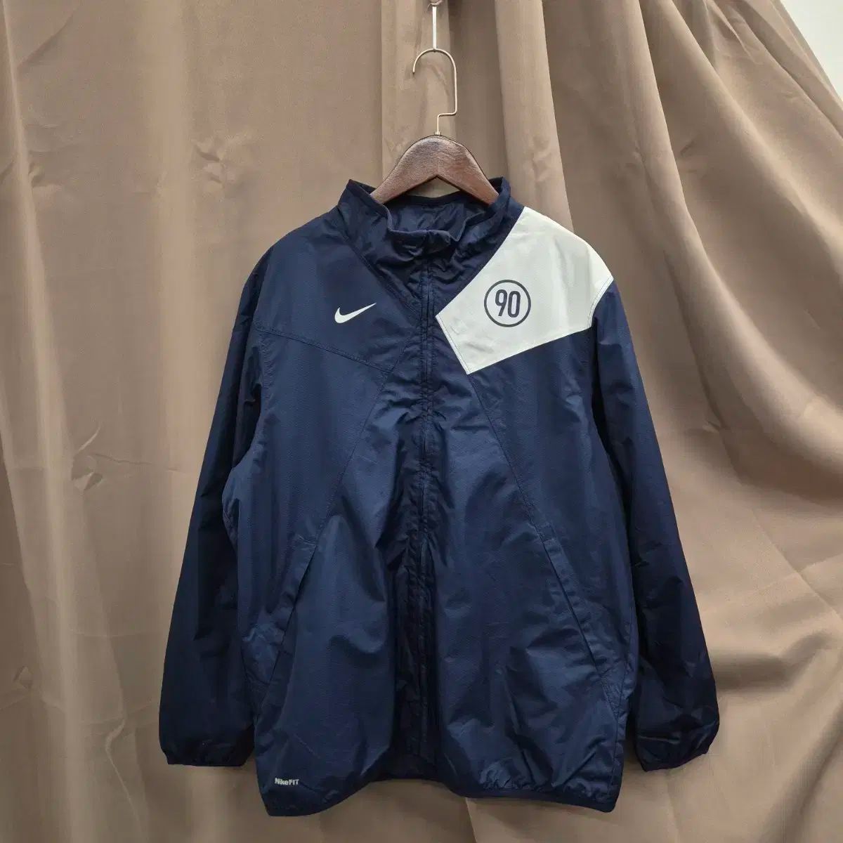 ナイキ オールドスクール トータル アウター M