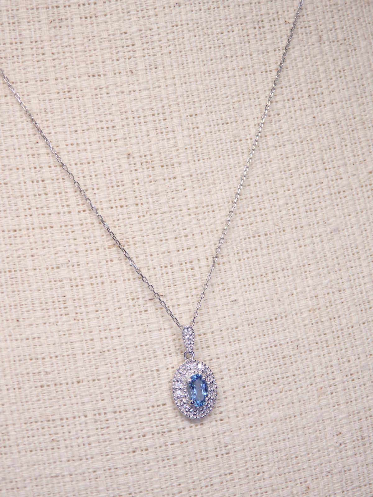 ネックレス チェーン付き