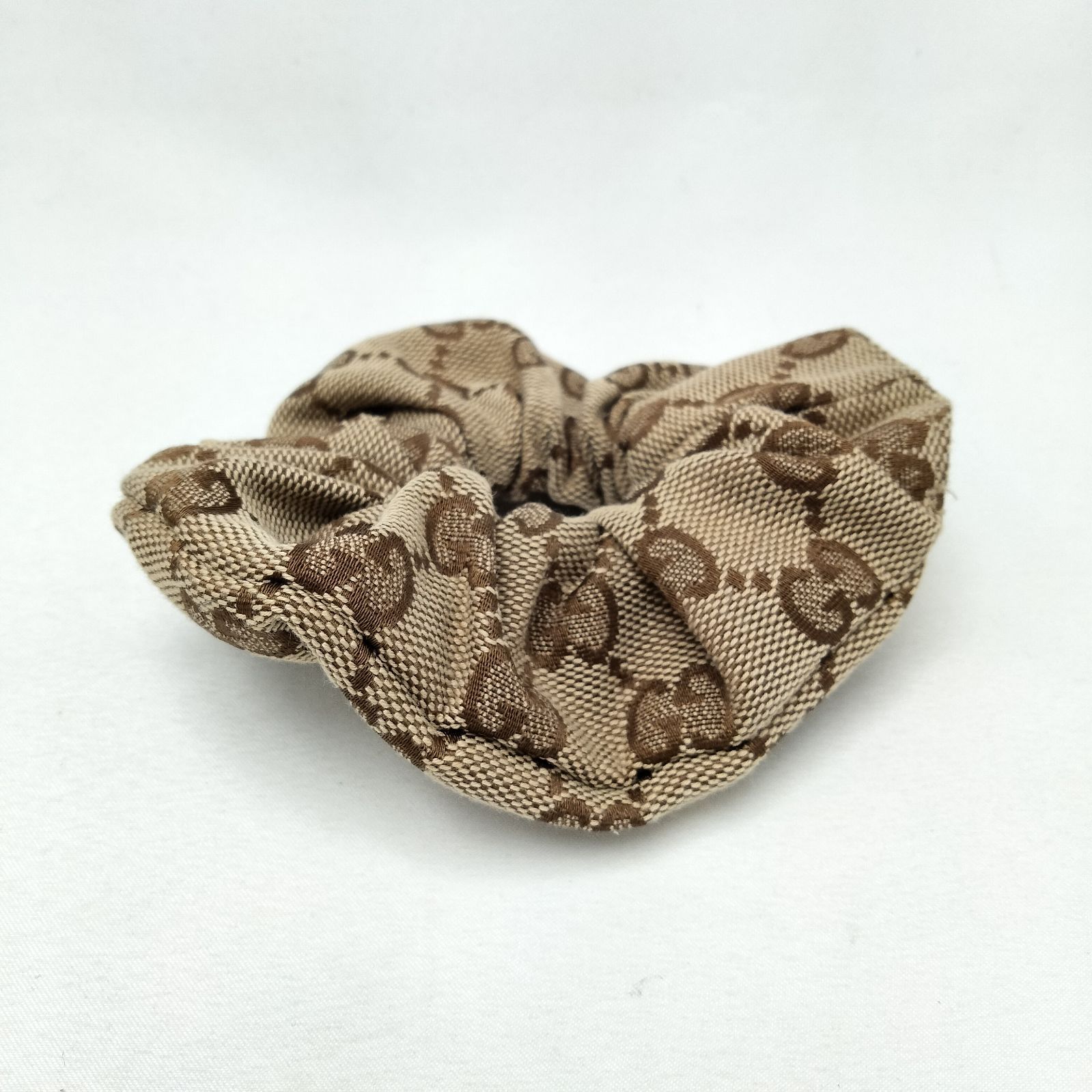 ✨GUCCI✨グッチ GGキャンバス シュシュ ヘアアクセサリー - メルカリ