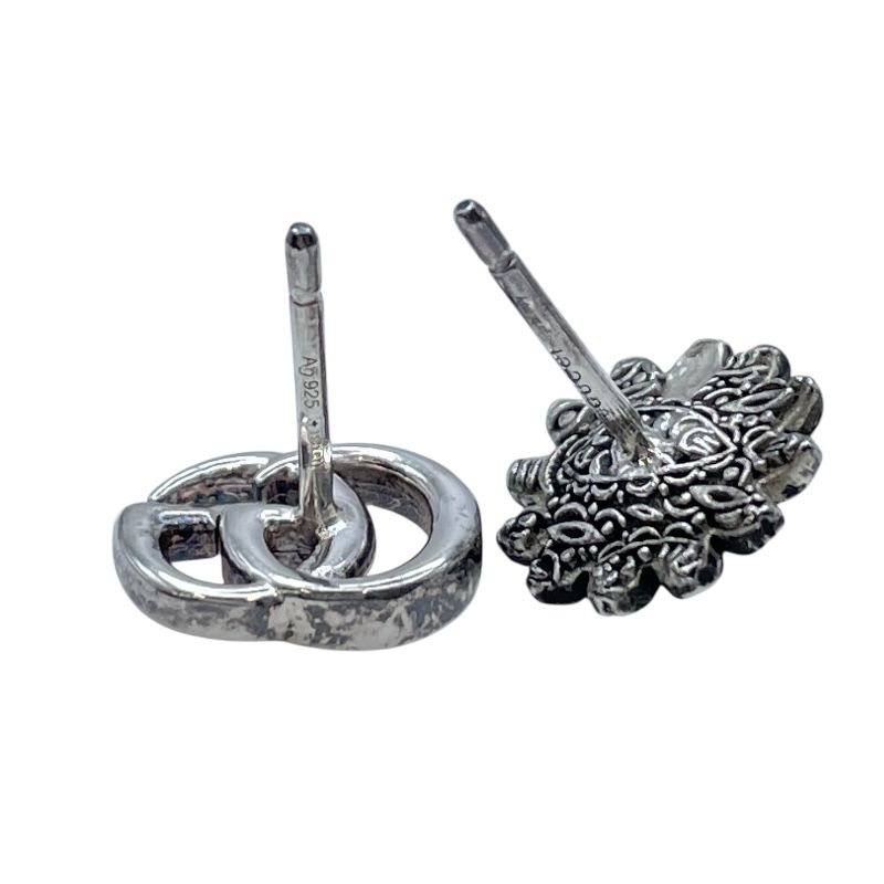 正規美品！グッチ　片耳ピアス　ダブルGロゴ　Ag925 グッチ GUCCI ダブルG フラワースタッズピアス シルバー Ag925