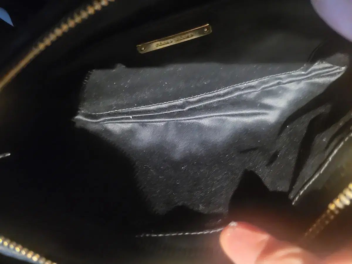 ミュウミュウ クロスバック