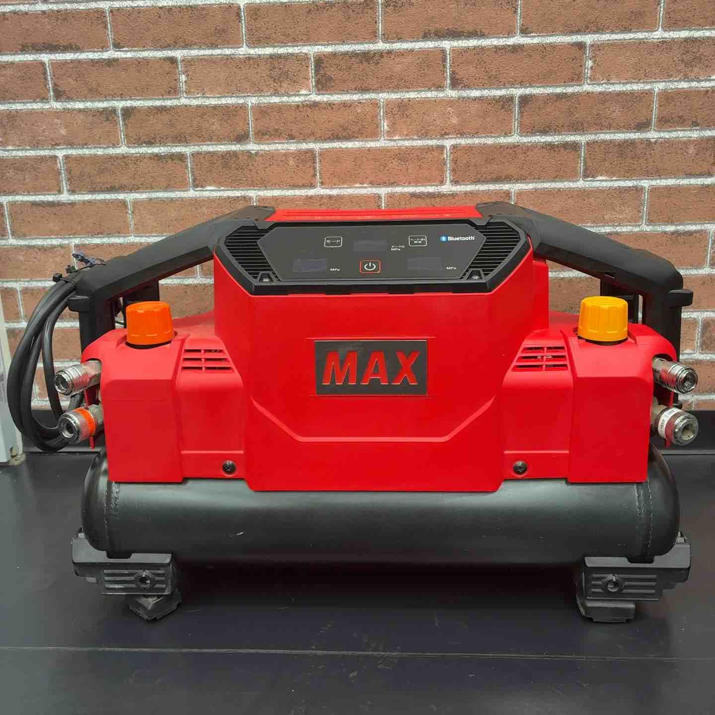 マックス MAX エアコンプレッサー AK-HL1310E_レッド 藤沢店