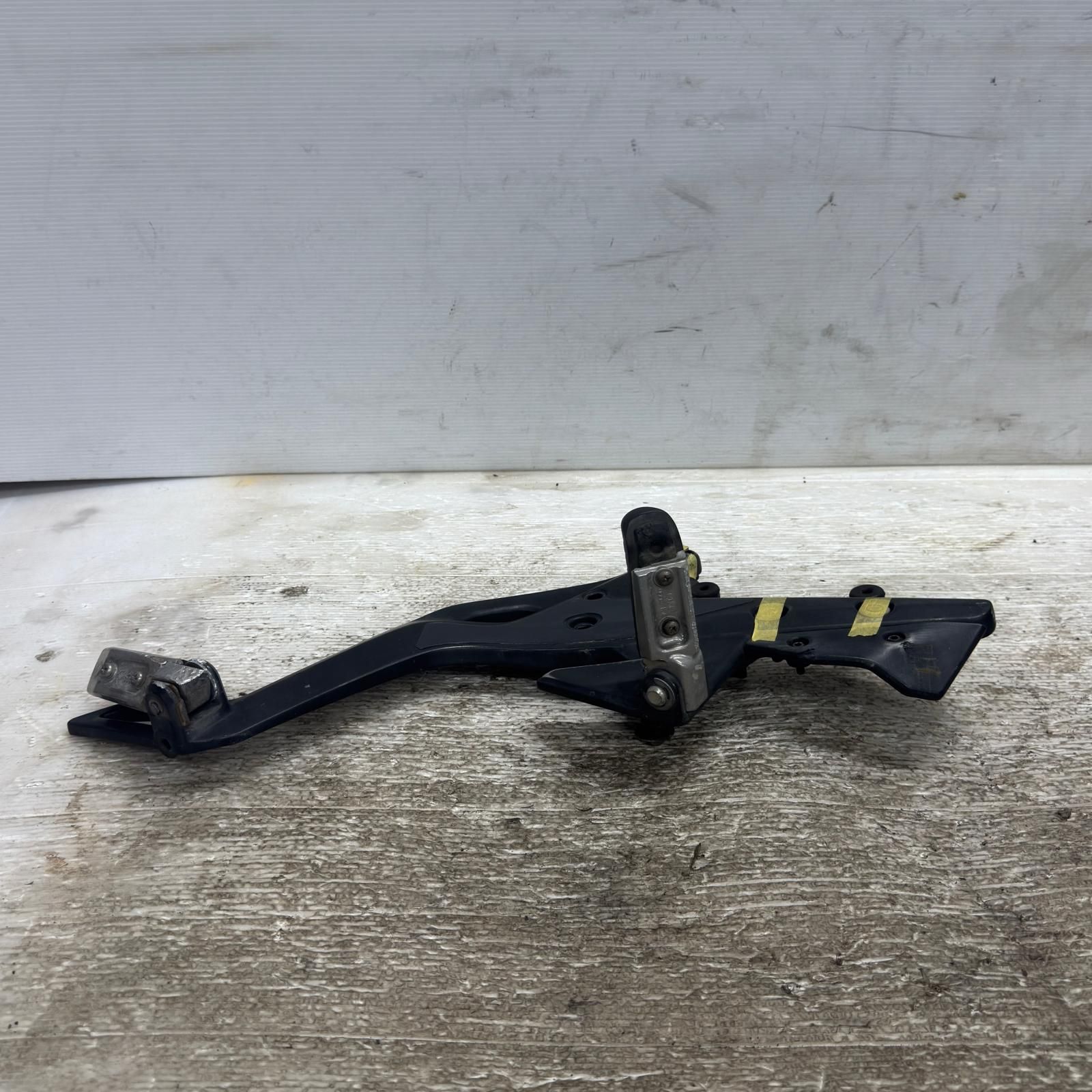 ステッププレート 右