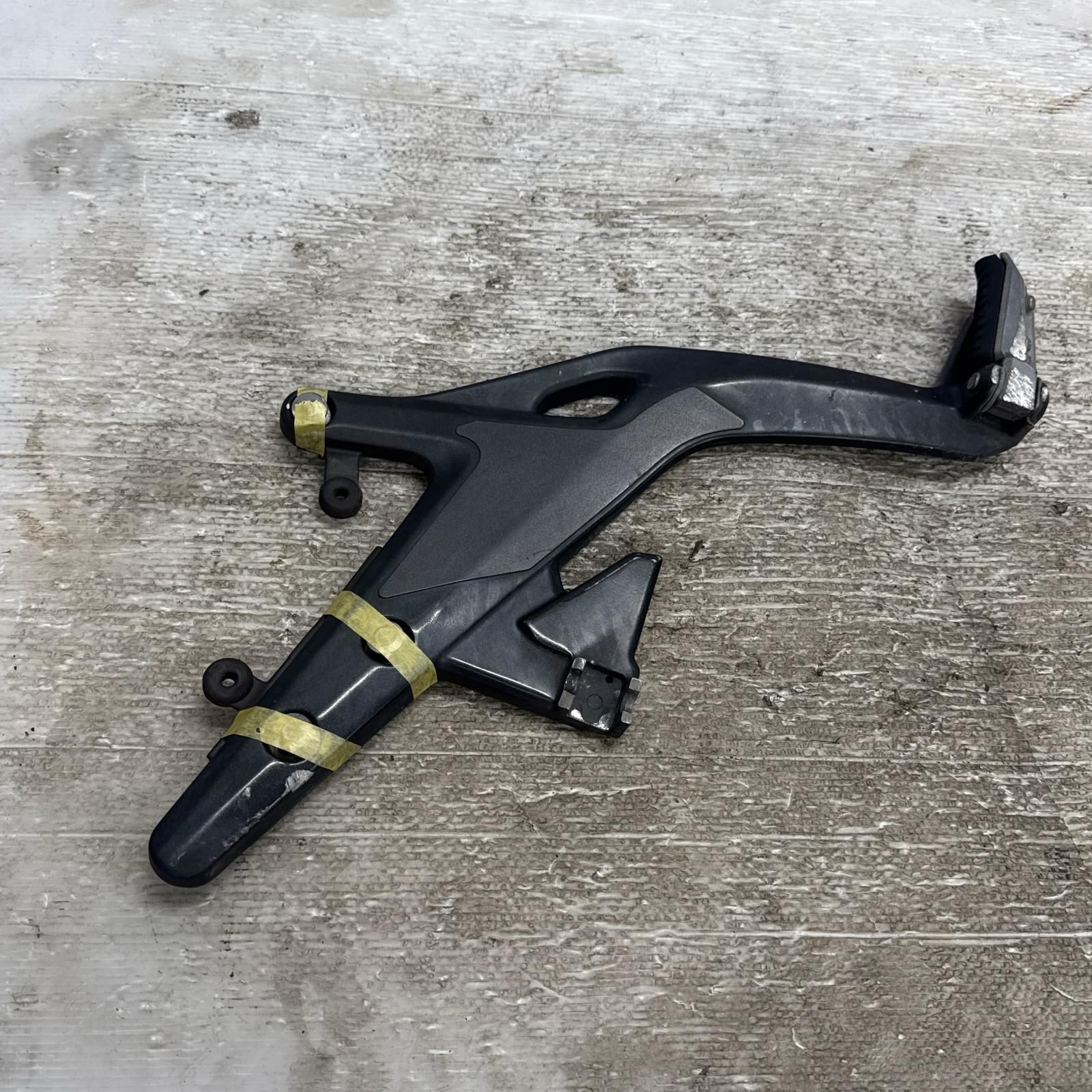 KAWASAKI ニンジャ 400 EX400E ステッププレート 左 カワサキ