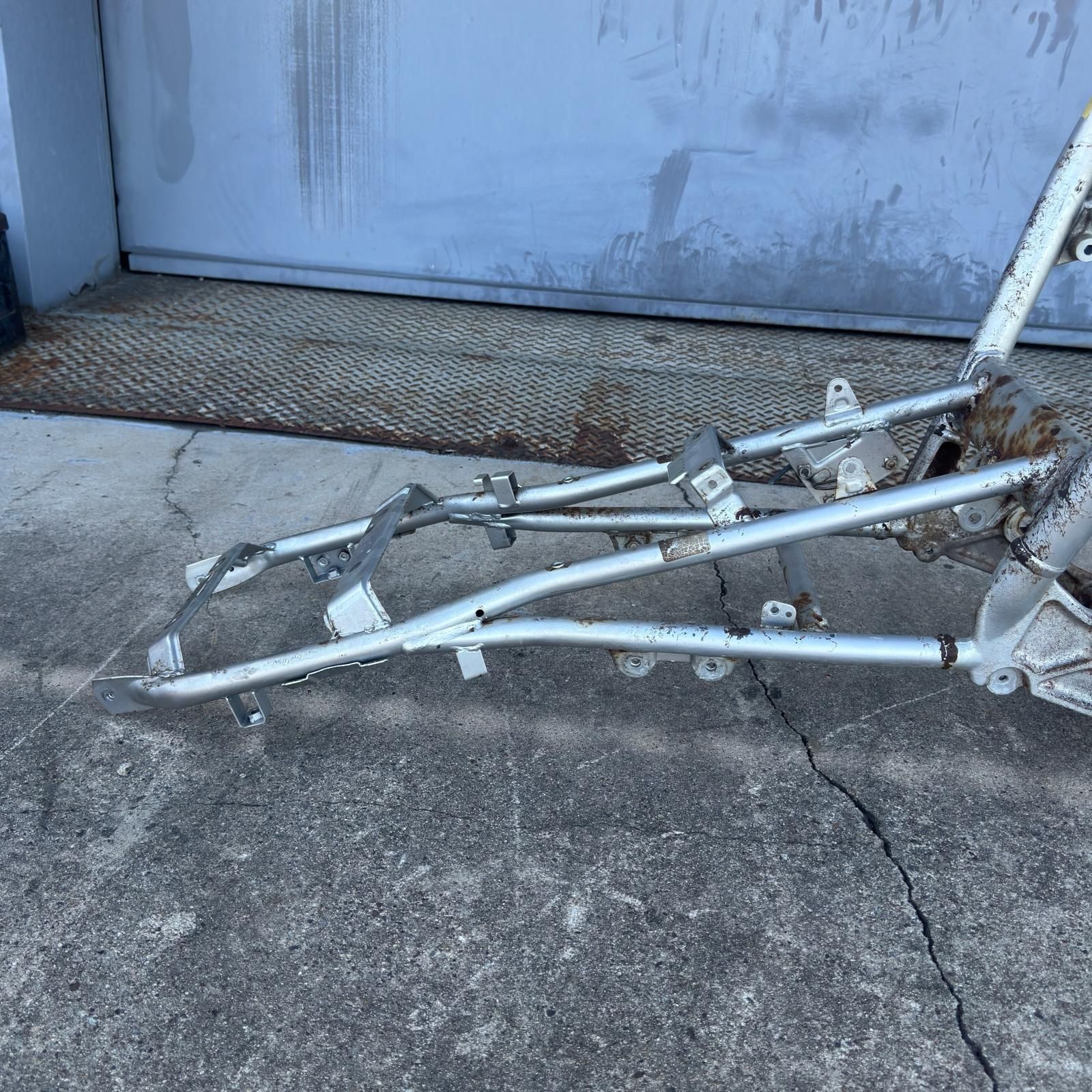 SUZUKI バンディット250 GJ77A フレーム 書類無し スズキ