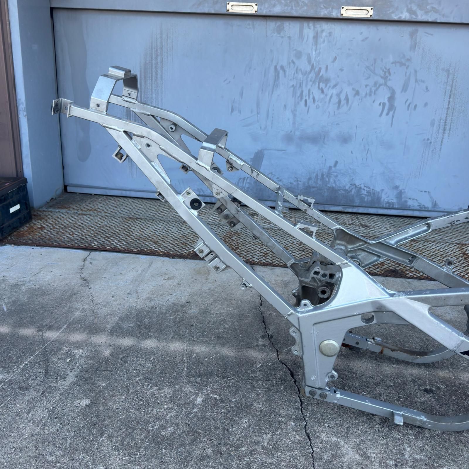 KAWASAKI GPZ400R ZX400D フレーム 書類無し カワサキ