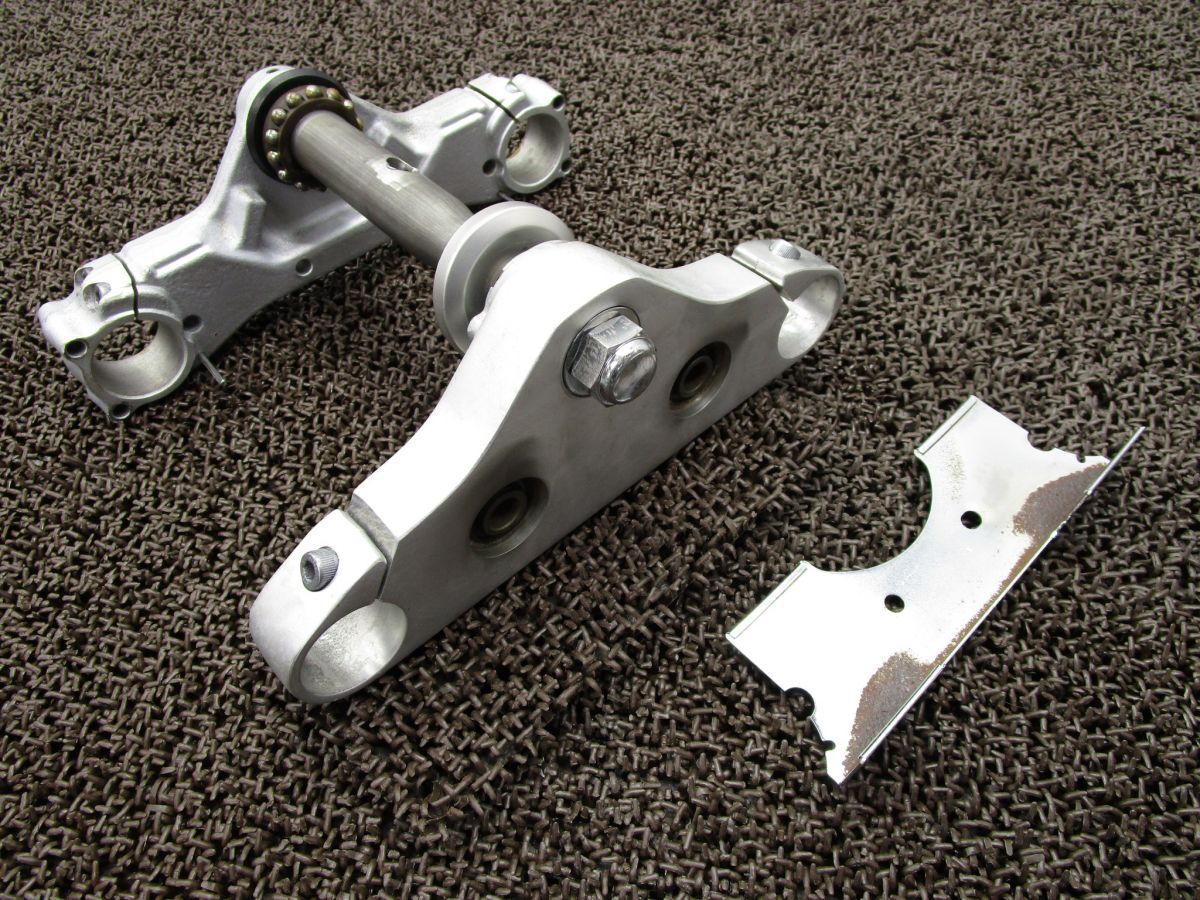 ドラッグスター400 純正ステム＆トップブリッジ 曲がりなし 〇