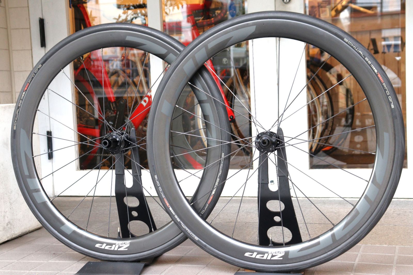 ジップ ZIPP 303S DISC カーボン クリンチャー チューブレスレディ ホイールセット シマノ11 12S 横浜店