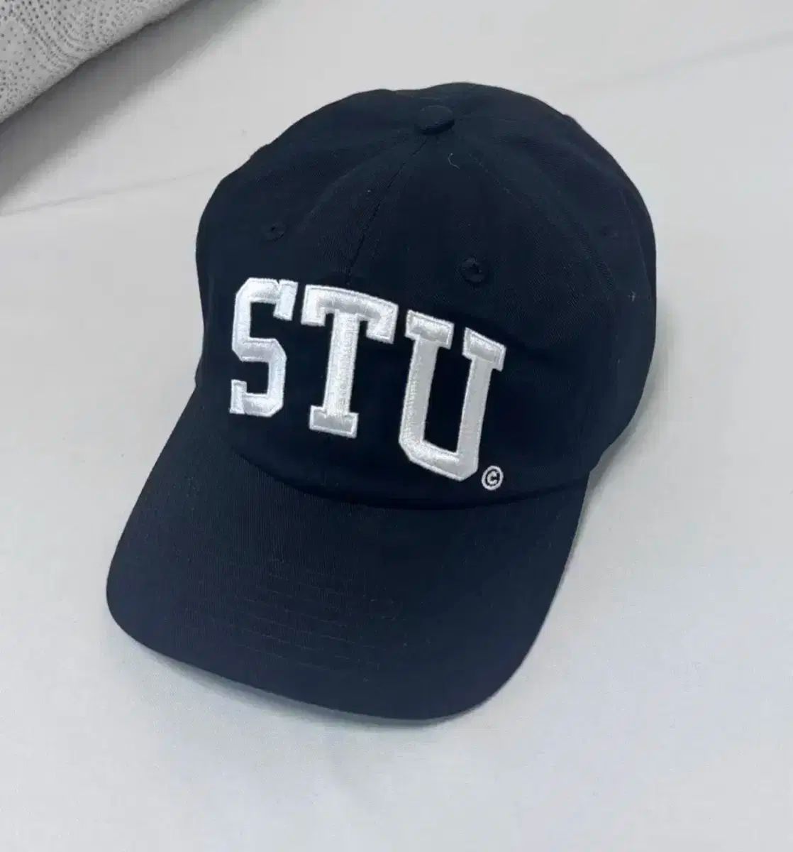 STUSSY STU アーチ ストラップバッグ キャップ ブラック