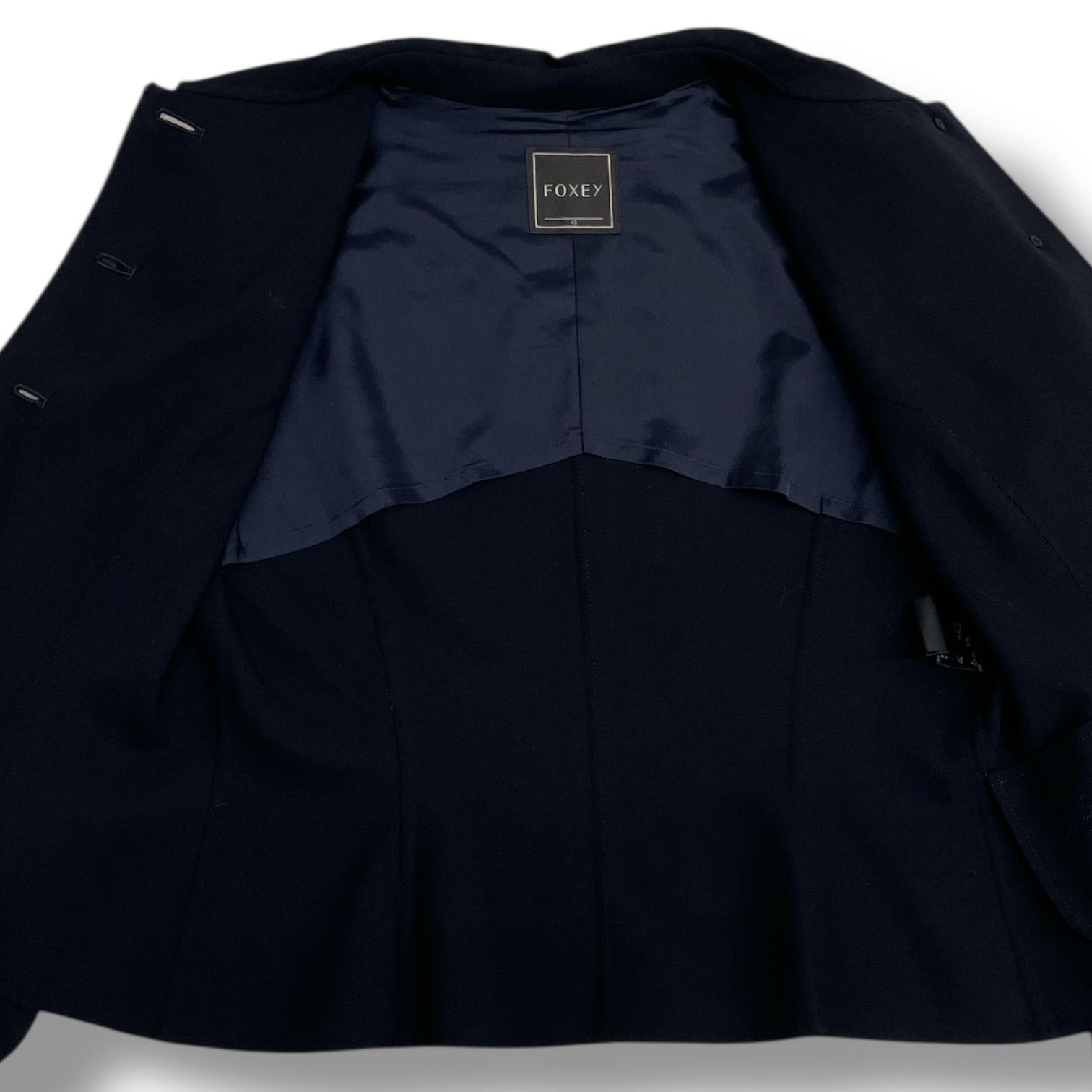 ダークネイビー