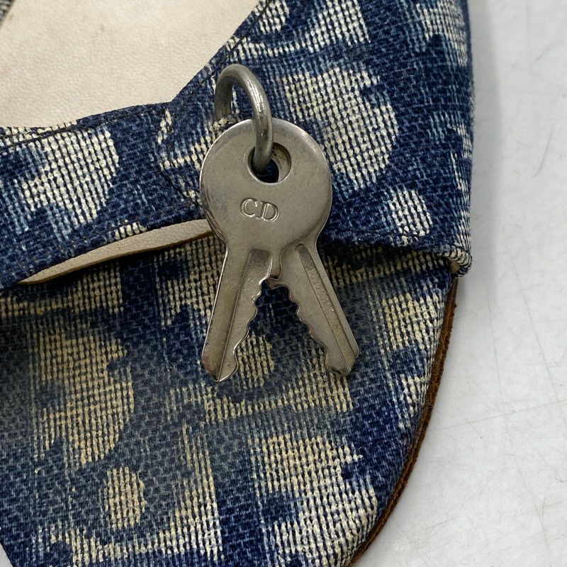 SANDAL トロッター