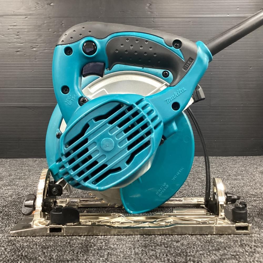 マキタ makita 5637BA 165mmライト付丸ノコ 202