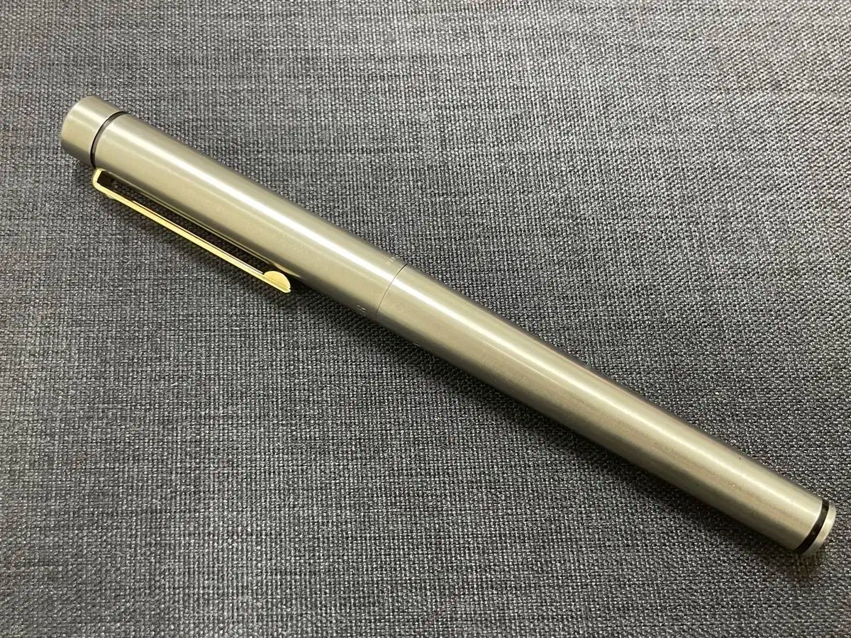 シェーファー 万年筆 タガ 1001 14K Mニブ