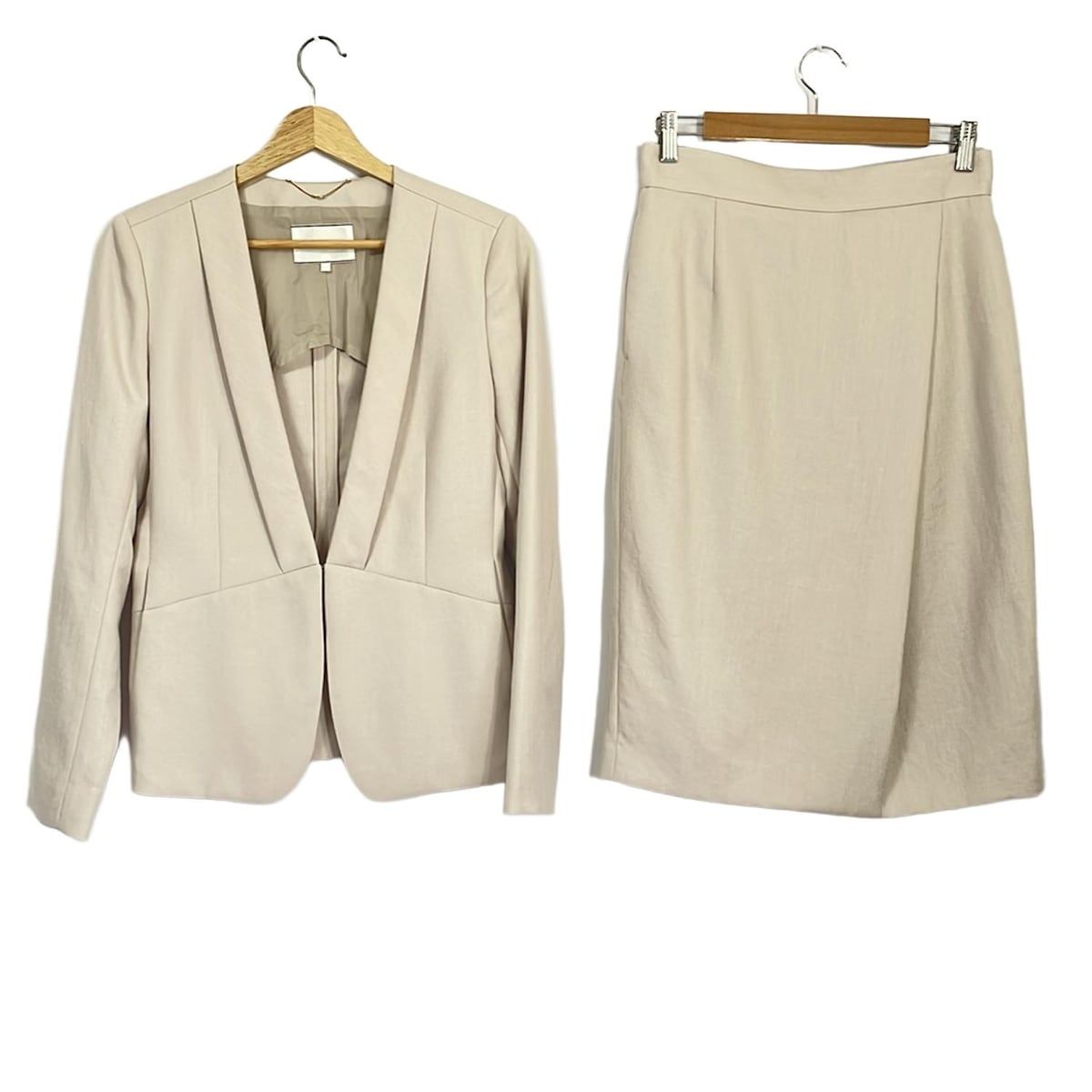 BEIGE ベイジ スカートスーツ レディース - グレーベージュ