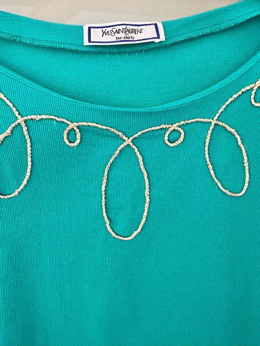 イヴ サンローラン