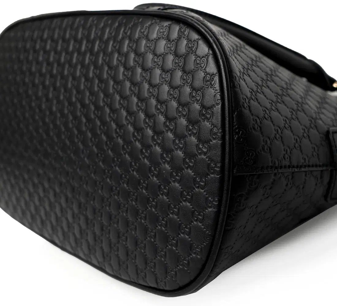 未開封品 ブランド グッチ マイクロシマ ドーム ミディアム トート ショルダーバッグ ブラック 449663 意図的な