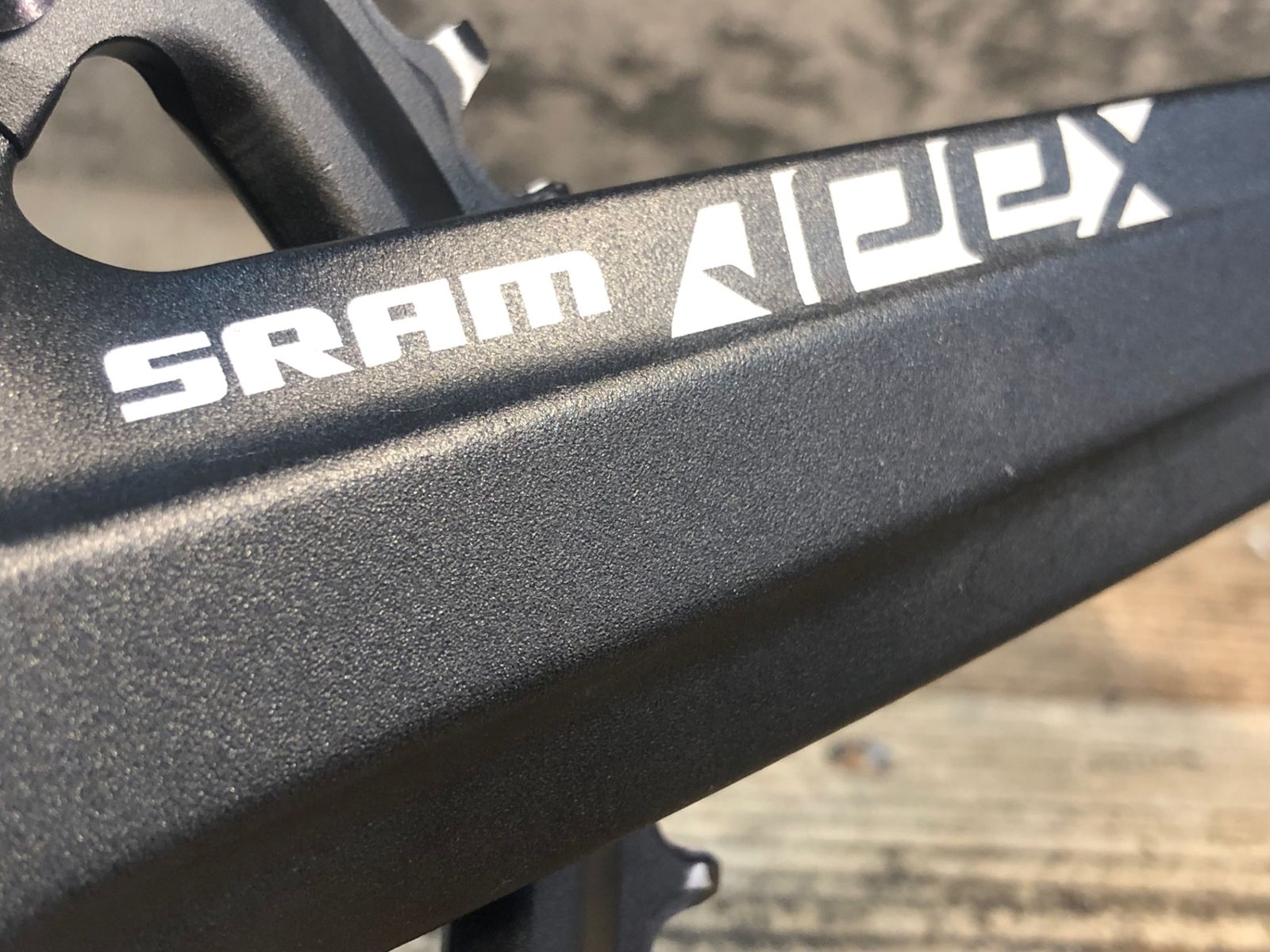 SRAM APEX1