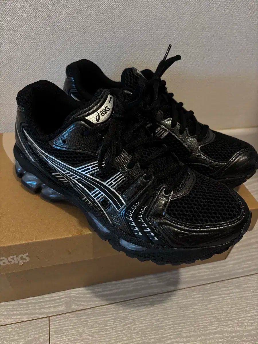 激安 アシックス ゲル カヤノ14 ブラック ピュアシルバー 240 激安価格でご提供！