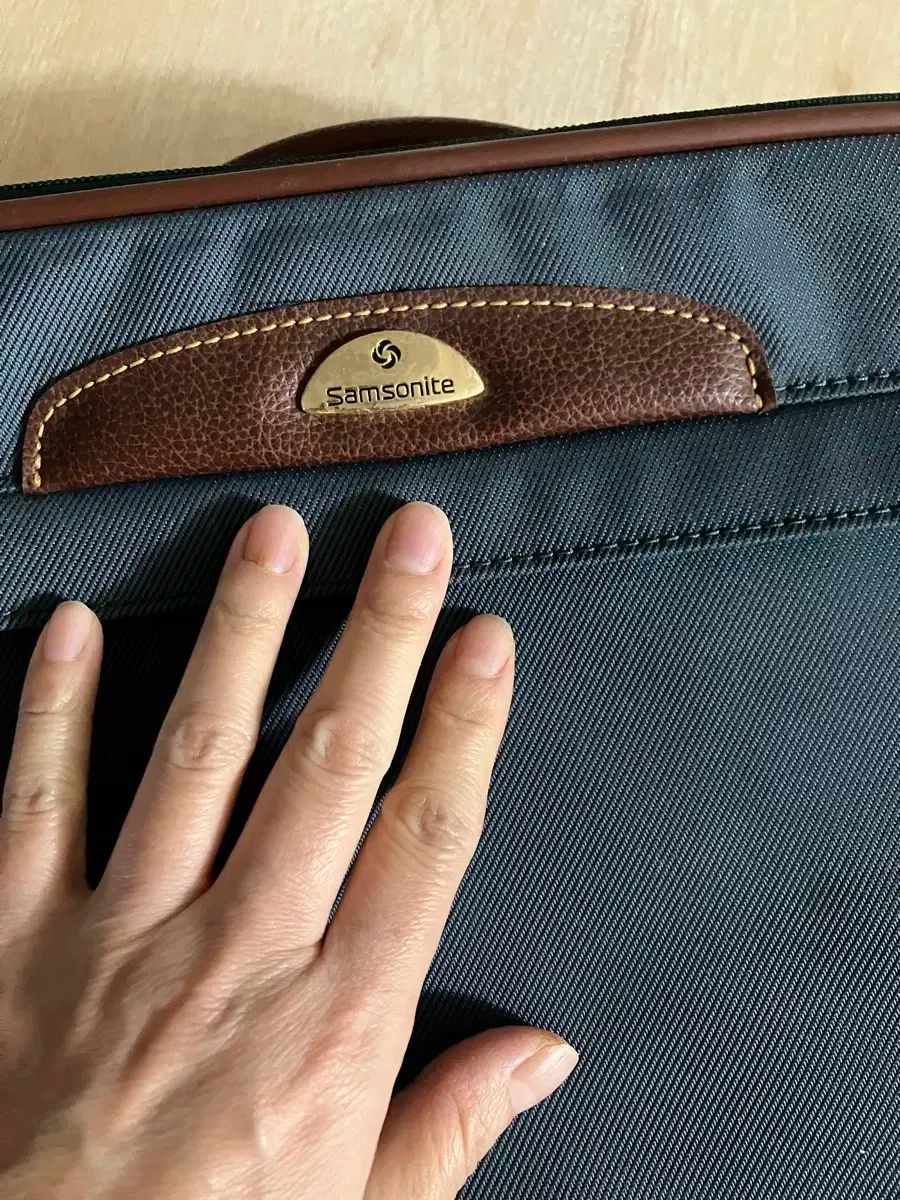 サムソナイト クロスバッグ 旅行用バッグ 機内持ち込みトランク