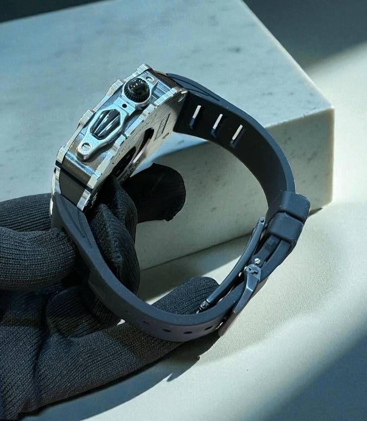 別注強化型ブラックバックルモデル アップルウォッチ