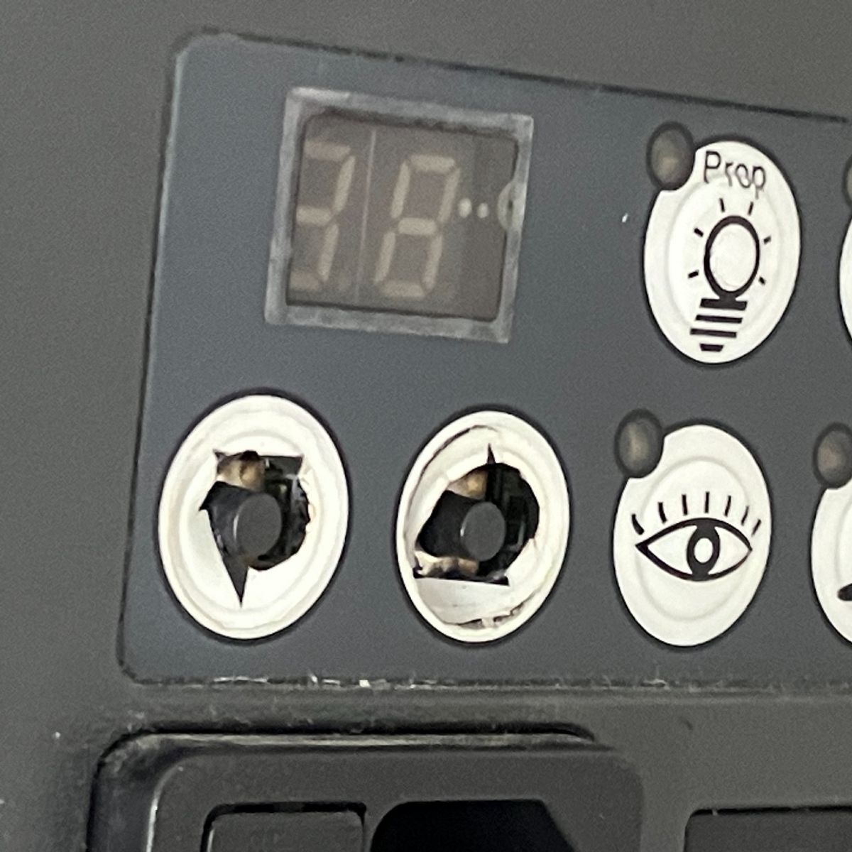 4 モノライト型