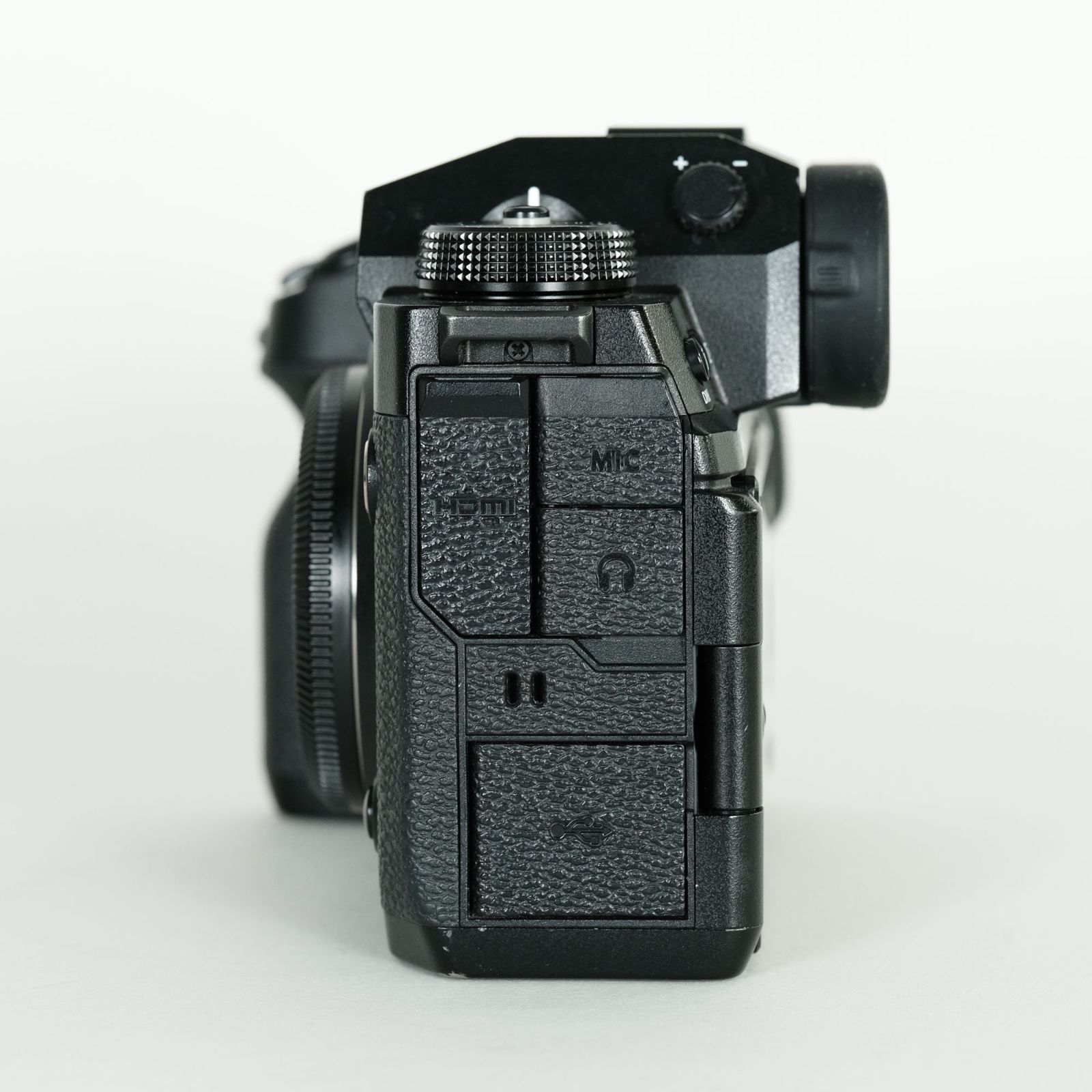 良品｜シャッター数11,040回｜別売り付属品多数付] FUJIFILM X-H2